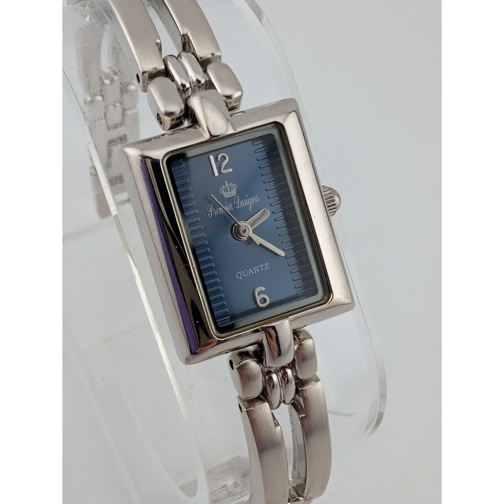 Premier Designs Watch Women 19mm Case Blue Dial 7.5